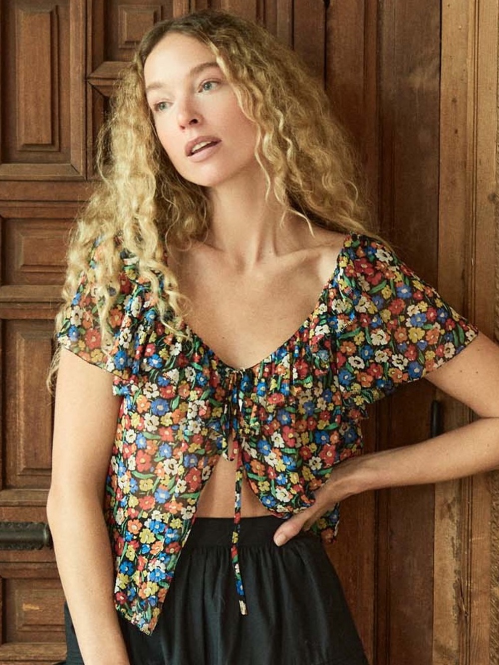 Doen Floriette Silk Chiffon Ruffle Button Tie Floral Top Begona Blossom Black
